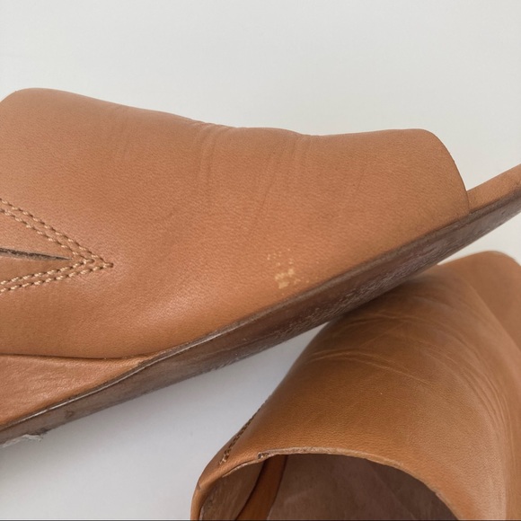 Madewell Tan Leather Sandals - Picture 9 of 9